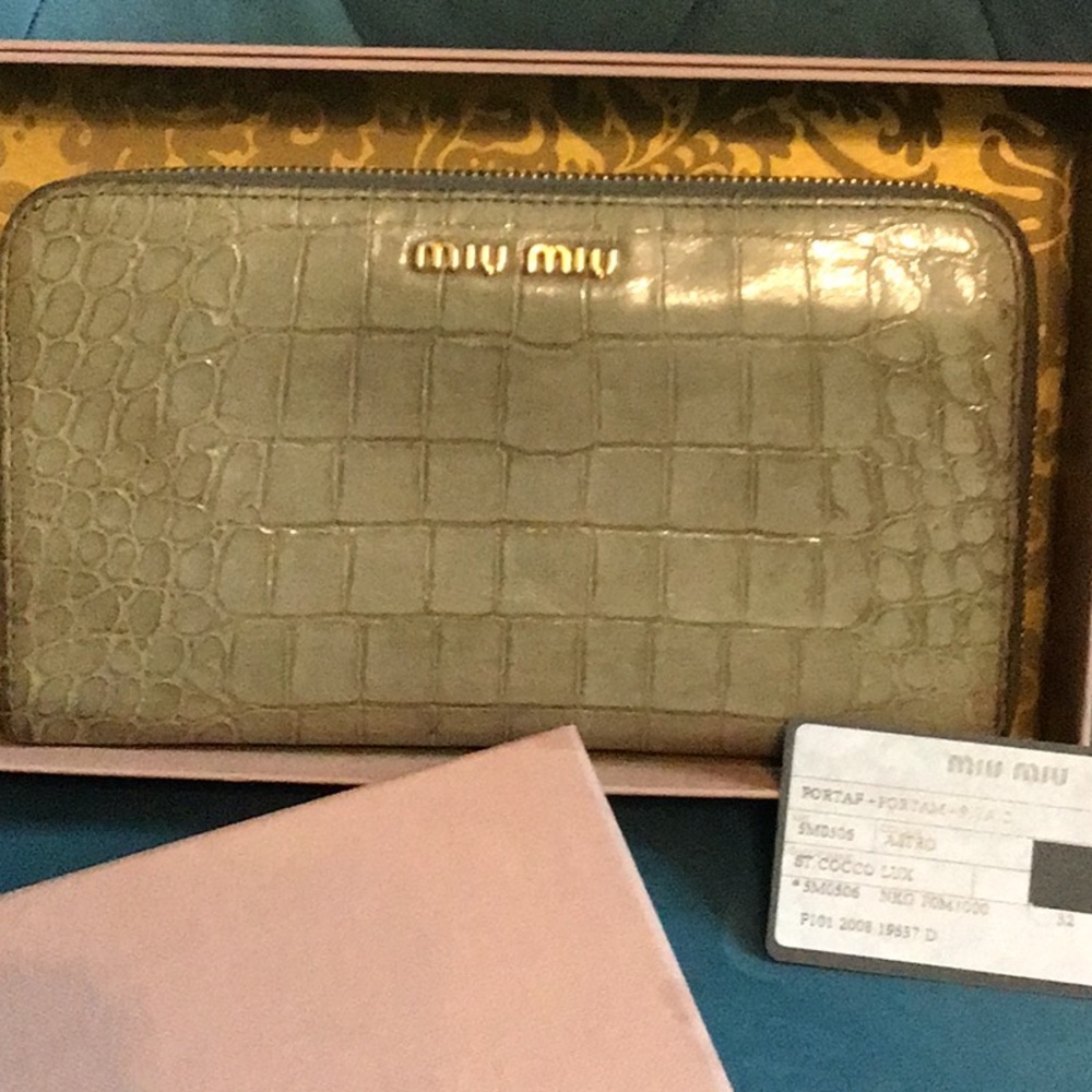 Miu Miu authentic zip around wallet